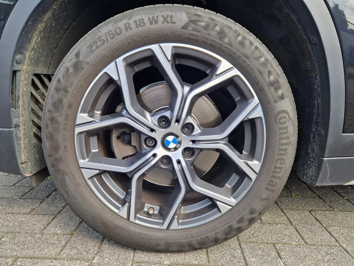 SDrive18i High Executive 1E Eig/Led /Leer /Cruise/Btw