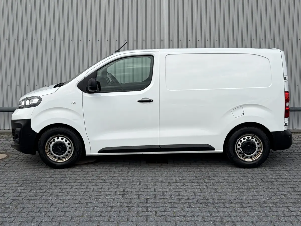 1.5 CDTI L1H1*INRICHT*CAM*A/C*CRUISE*NAVI*3-PERS*