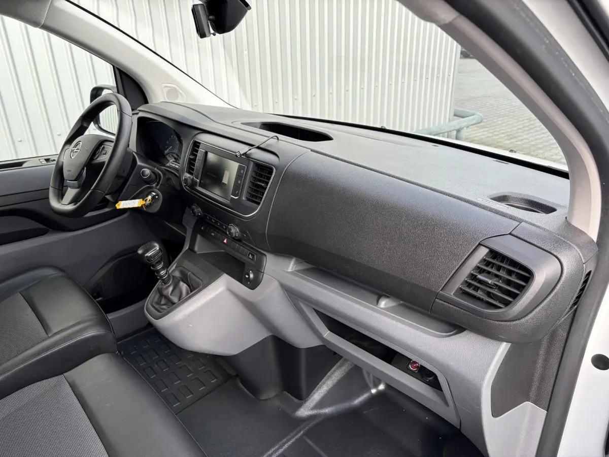1.5 CDTI L1H1*INRICHT*CAM*A/C*CRUISE*NAVI*3-PERS*