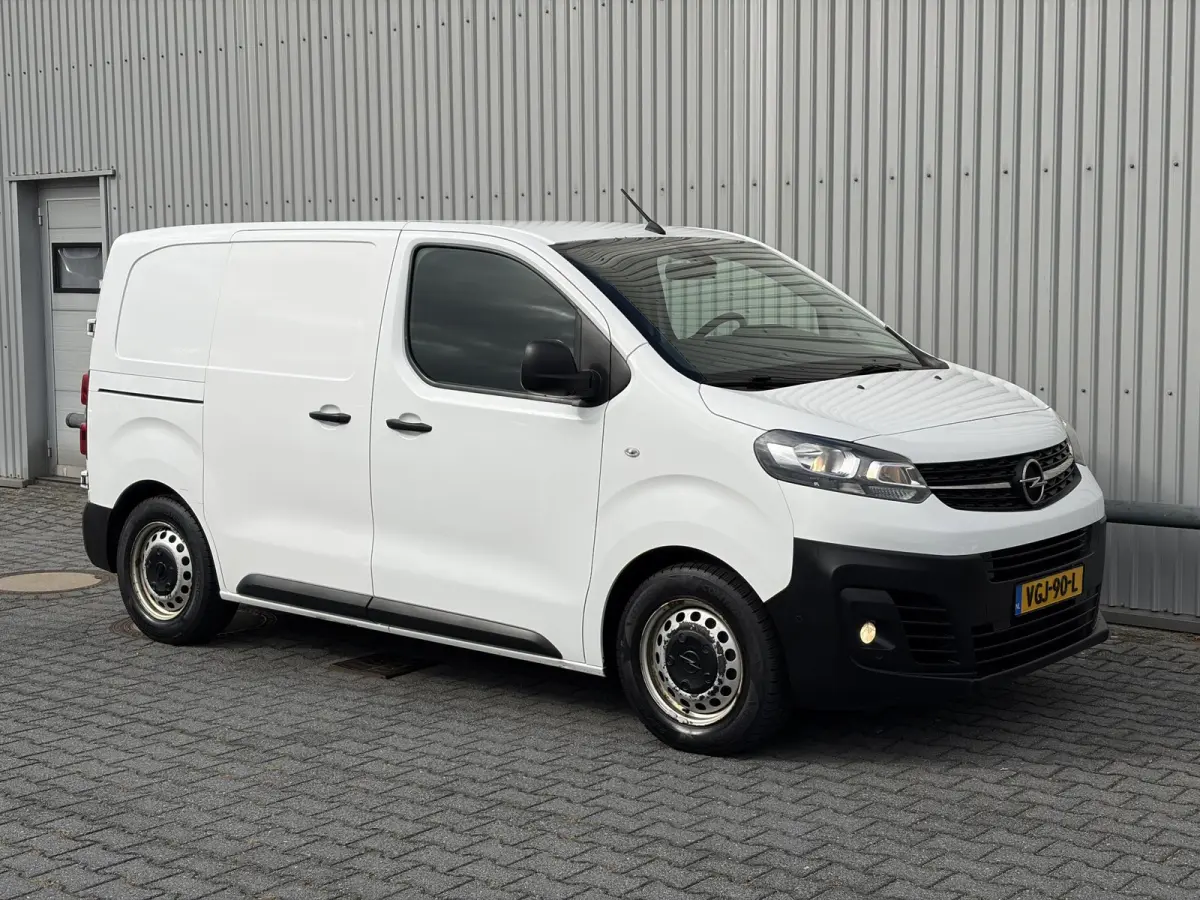 1.5 CDTI L1H1*INRICHT*CAM*A/C*CRUISE*NAVI*3-PERS*