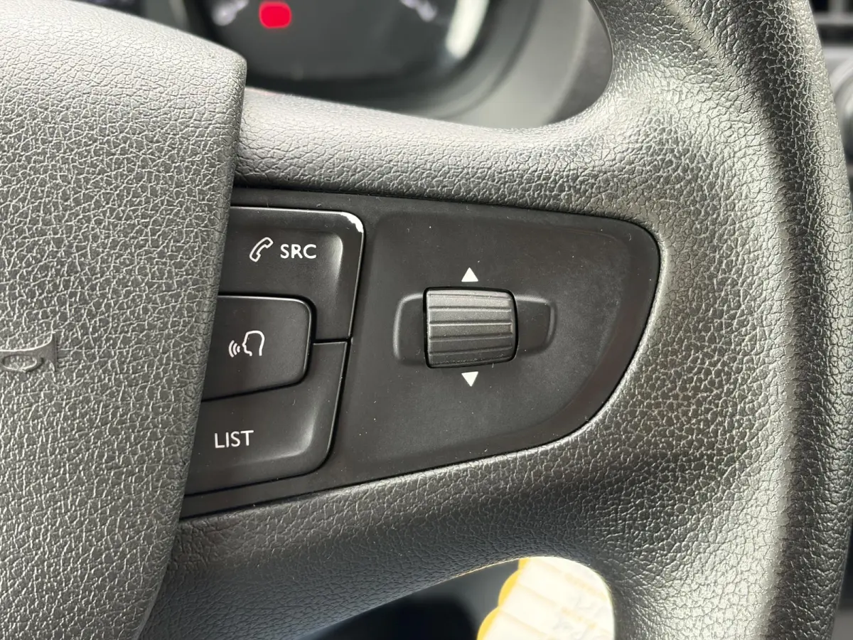 1.5 CDTI L1H1 Edition*CAM*A/C*CRUISE*NAVI*3-PERS*