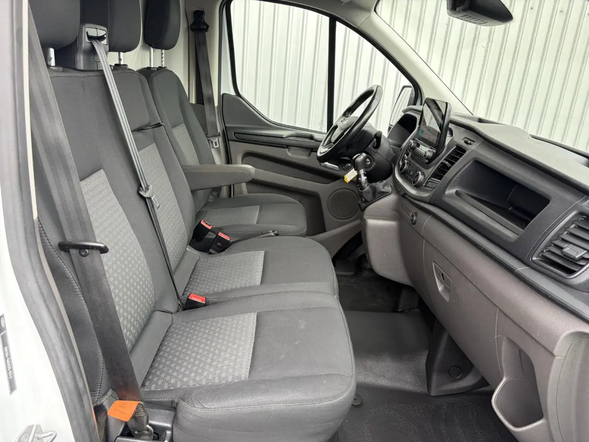 280 2.0 TDCI L1H1*NAVI*HAAK*CAM*CRUISE*A/C*TEL*3P