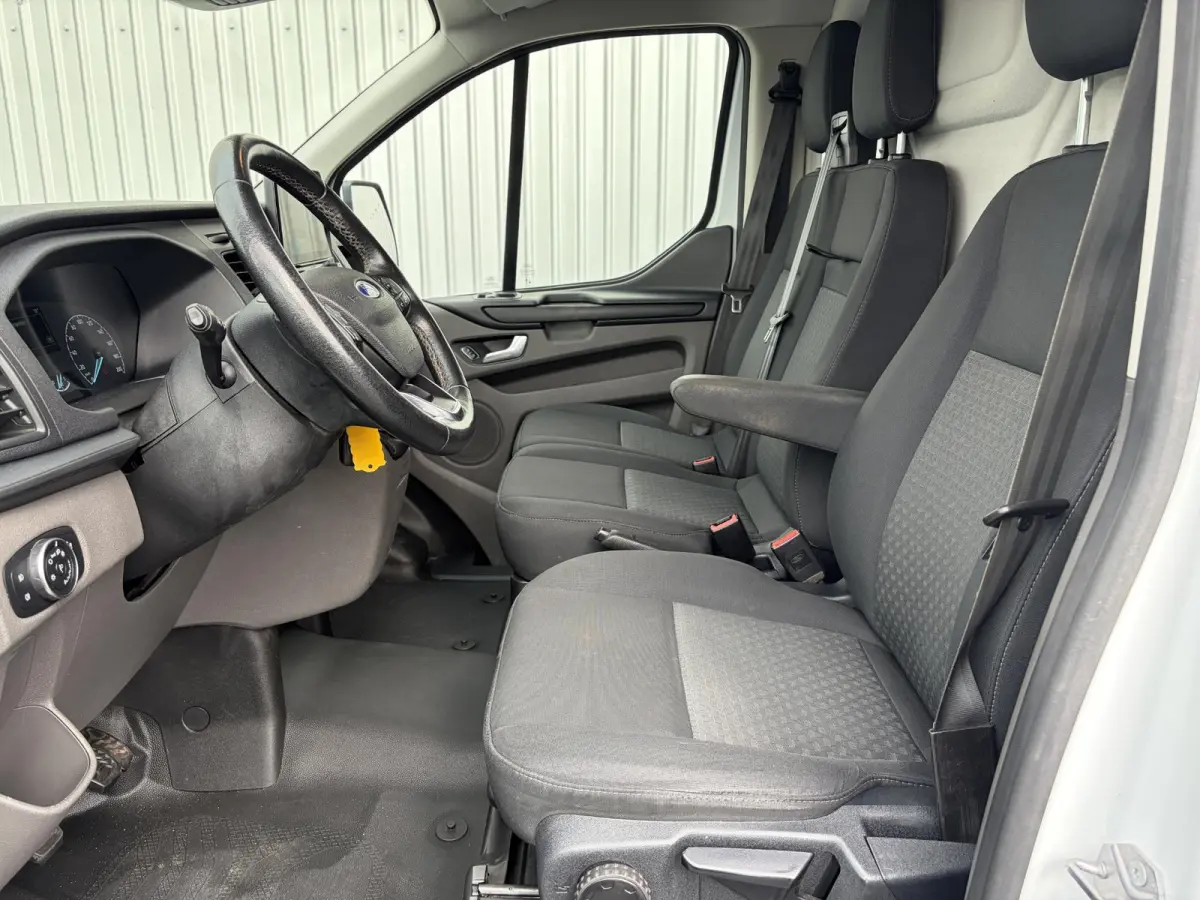 280 2.0 TDCI L1H1*NAVI*HAAK*CAM*CRUISE*A/C*TEL*3P