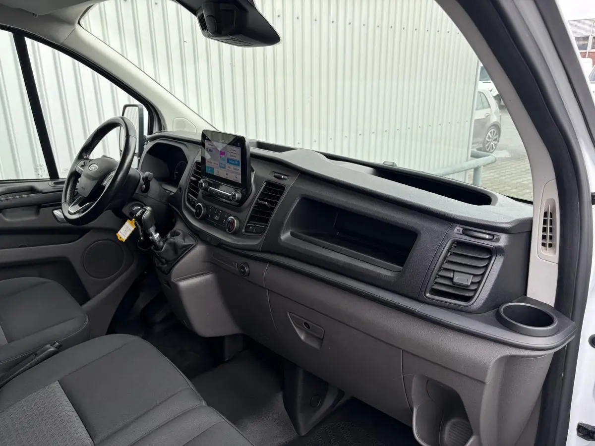 280 2.0 TDCI L1H1*NAVI*HAAK*CAM*CRUISE*A/C*TEL*3P