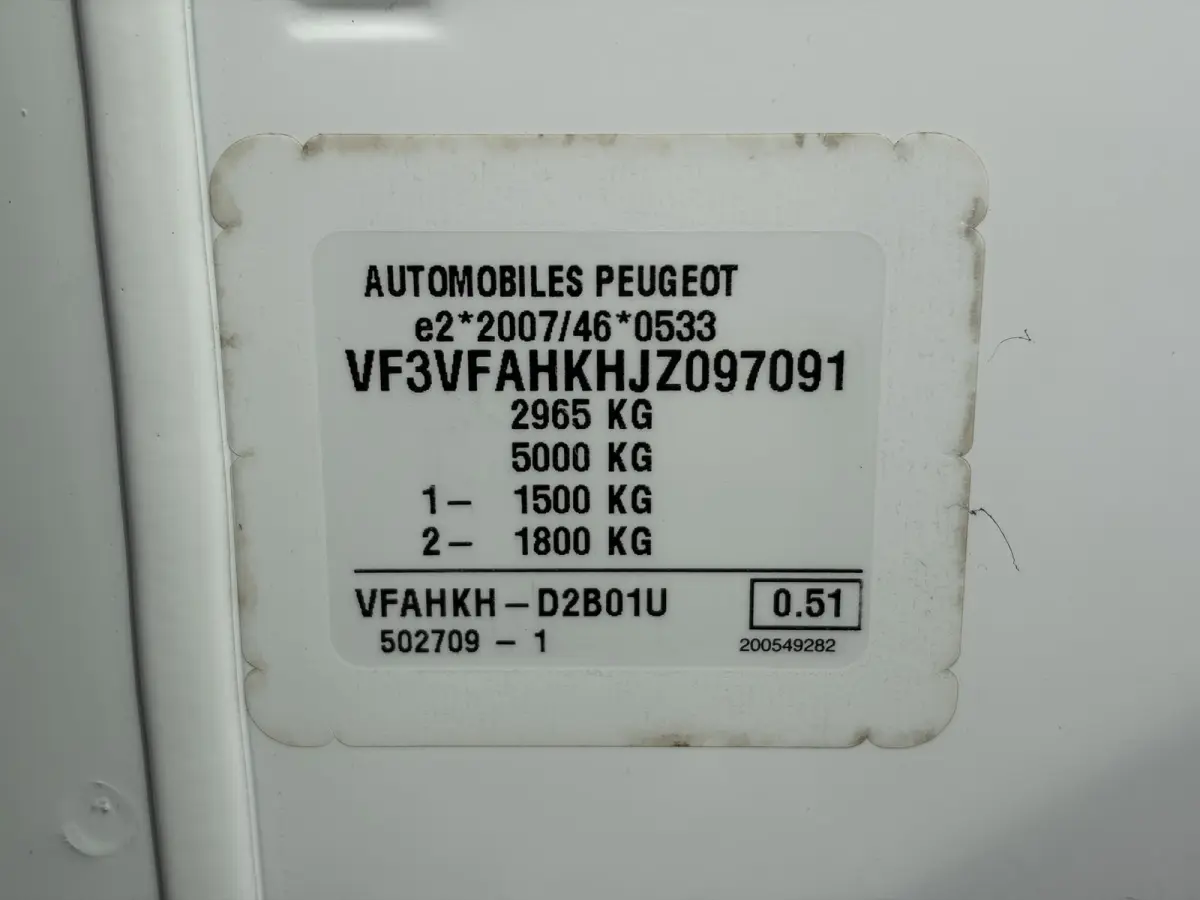 2.0 BlueHDI 120*DUBBEL CAB*HAAK*CAM*ECC*CRUISE*6-P
