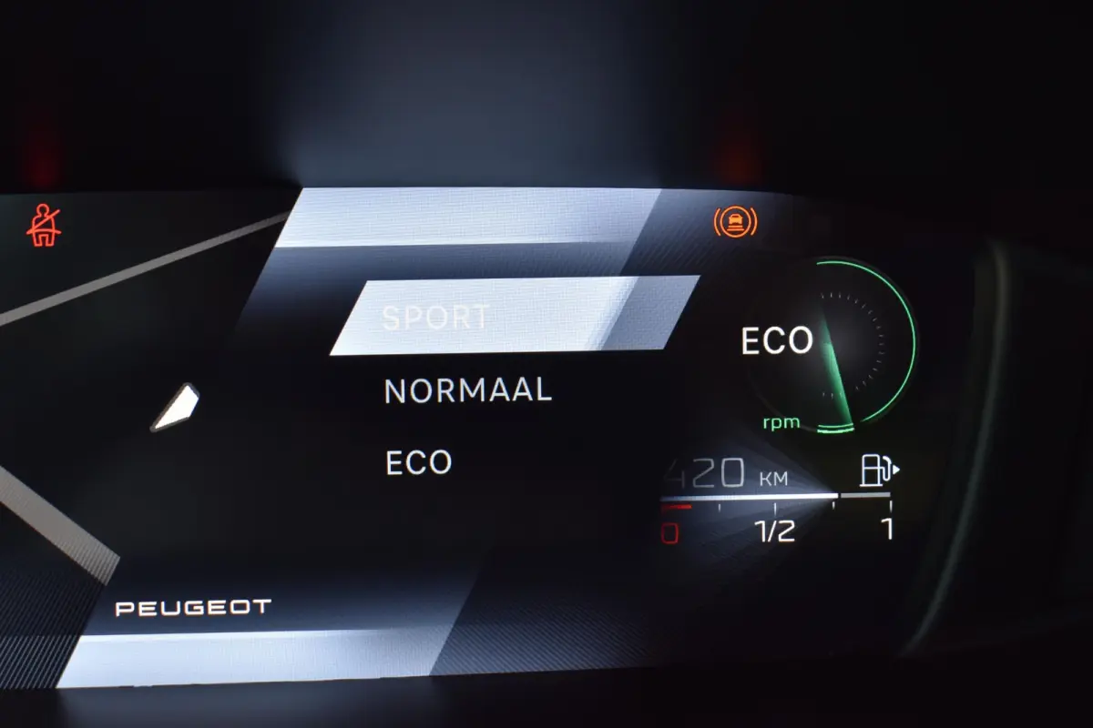 1.2 130pk ECC LMV LECD NAVI