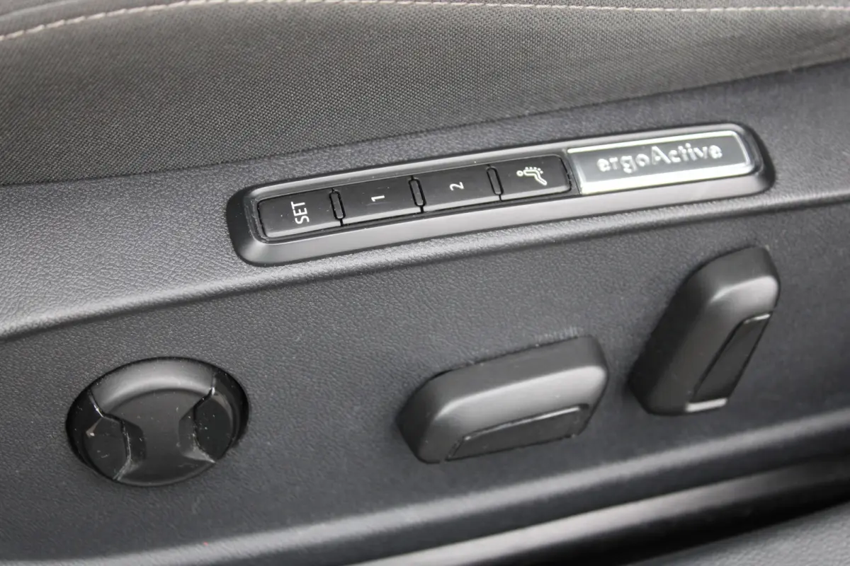 1.5 eTSI Style PANORAMADAK MEMORY ACC SFEER CARPLAY