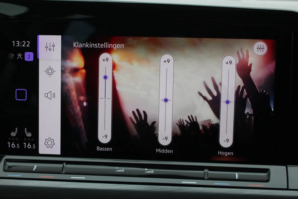 1.5 eTSI Style PANORAMADAK MEMORY ACC SFEER CARPLAY