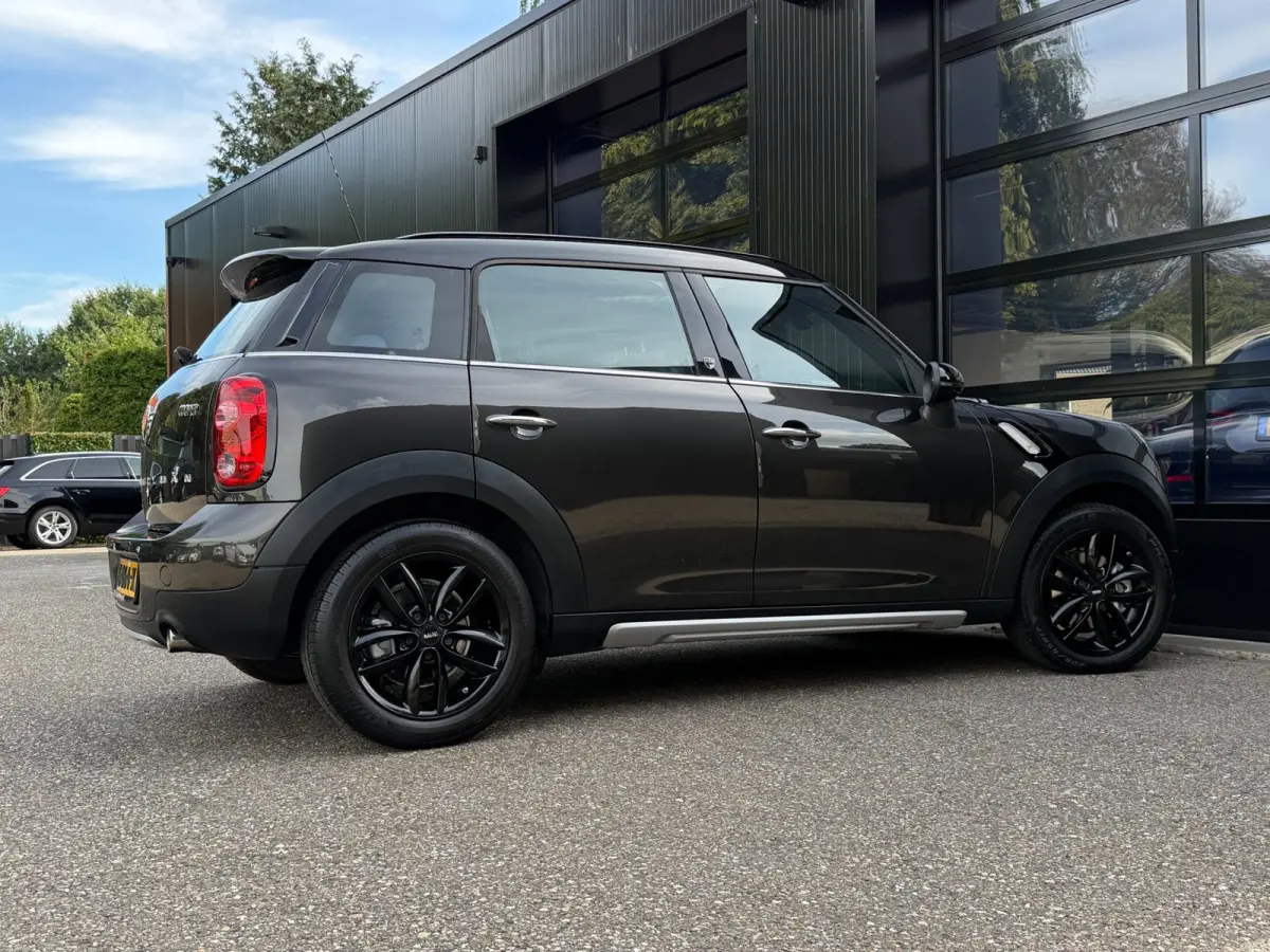 1.6 Cooper Pepper Xenon Navi Clima Aut.