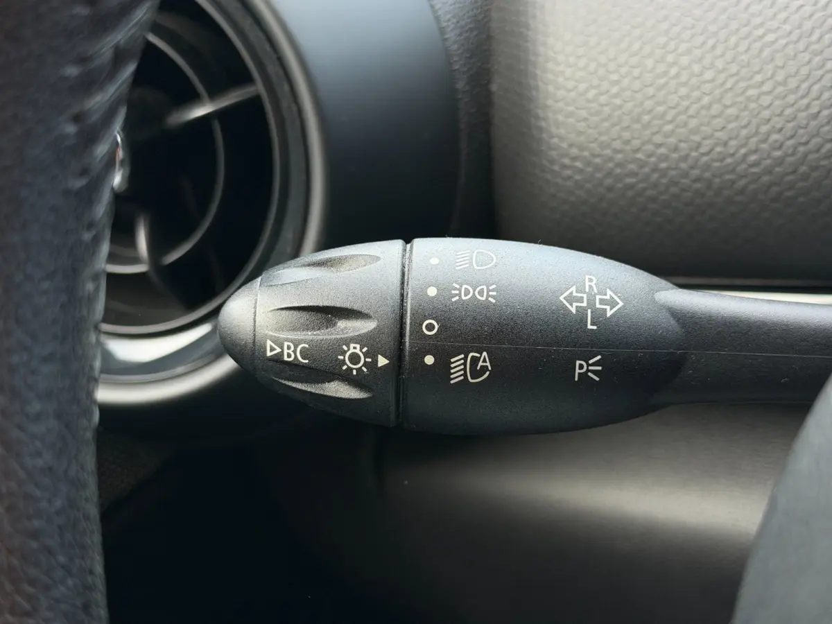1.6 Cooper Pepper Xenon Navi Clima Aut.