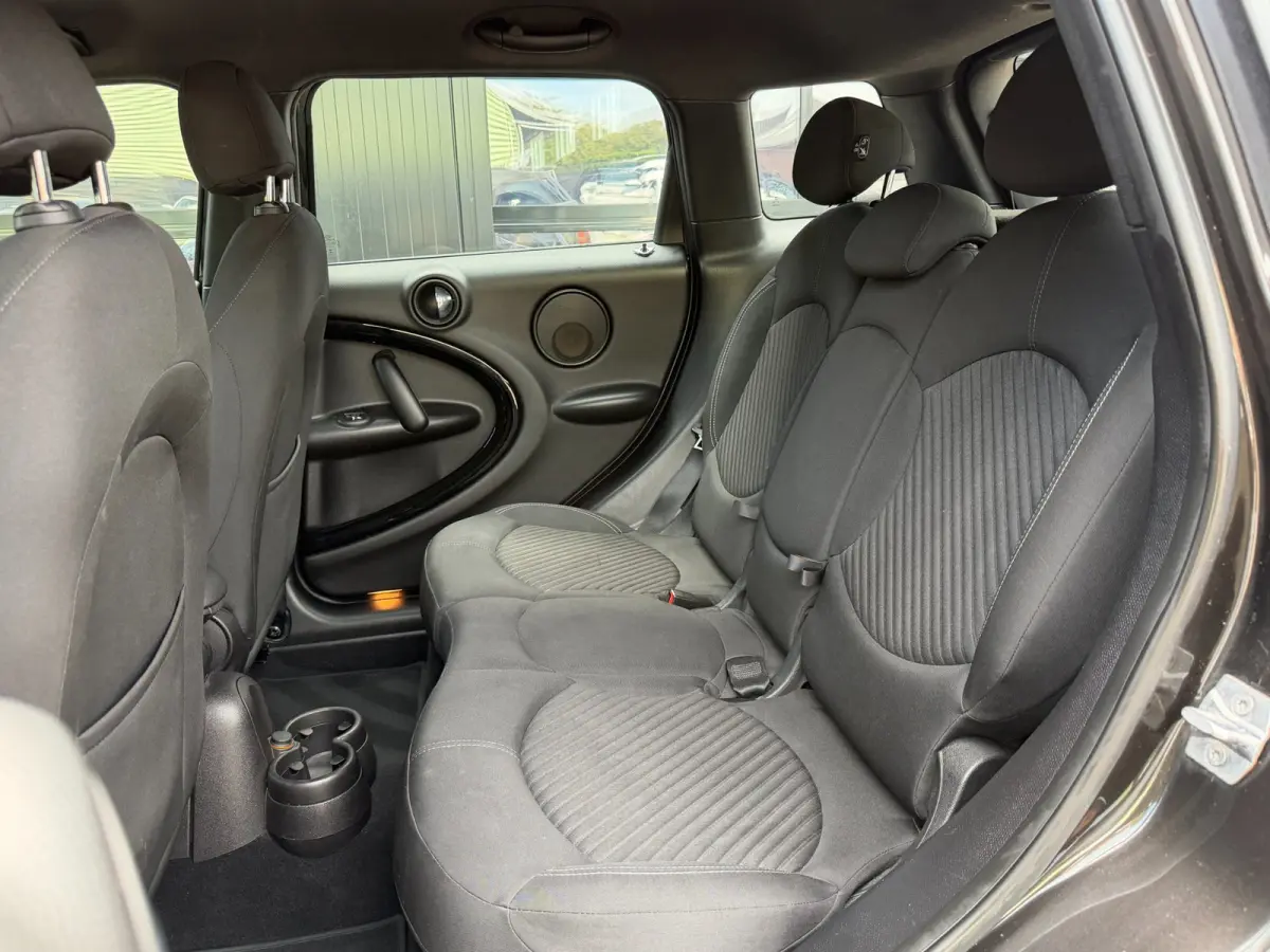 1.6 Cooper Pepper Xenon Navi Clima Aut.