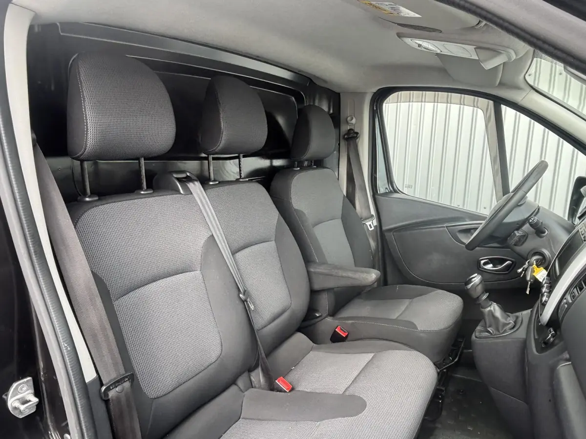 2.0 dCi L2H1*FULL LED*NAV*CAM*A/C*CRUISE*3PER*HAAK
