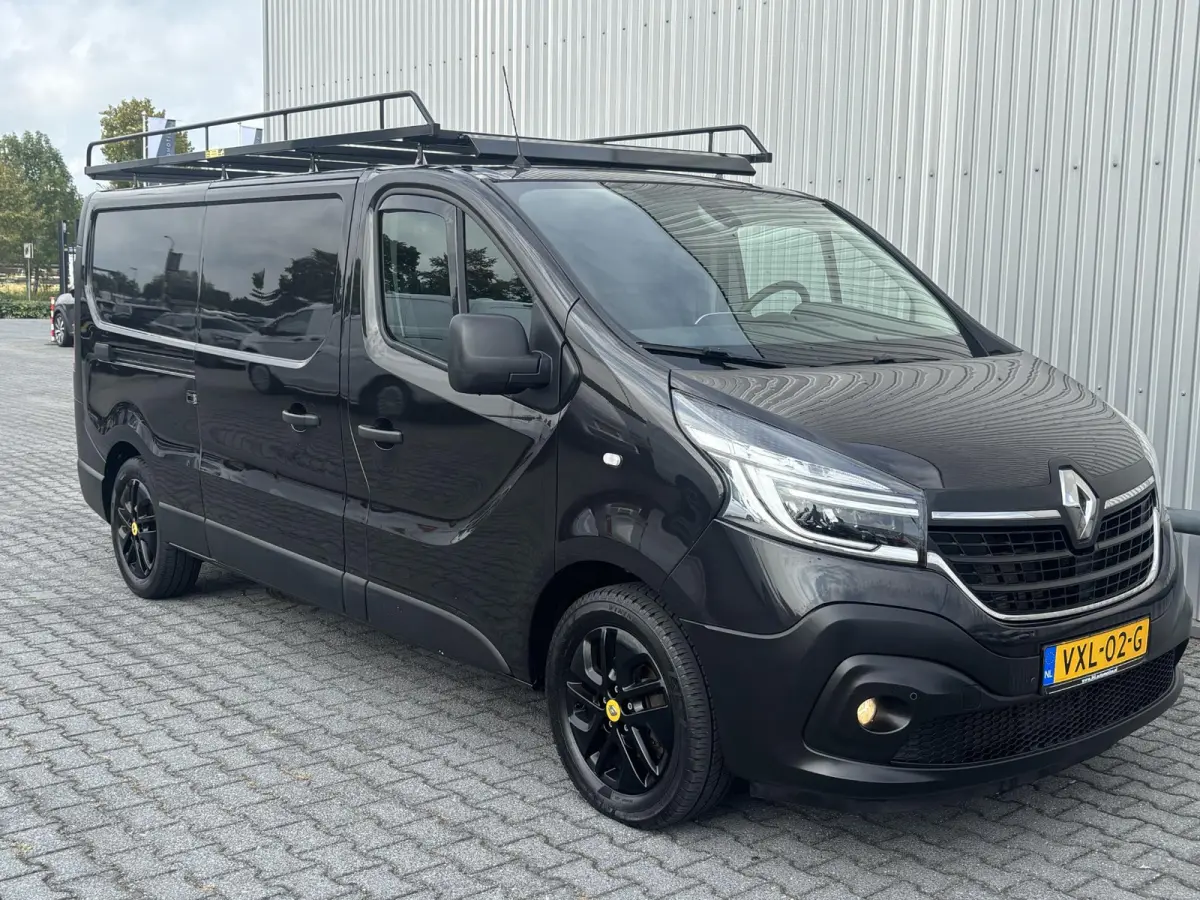 2.0 dCi L2H1*FULL LED*NAV*CAM*A/C*CRUISE*3PER*HAAK