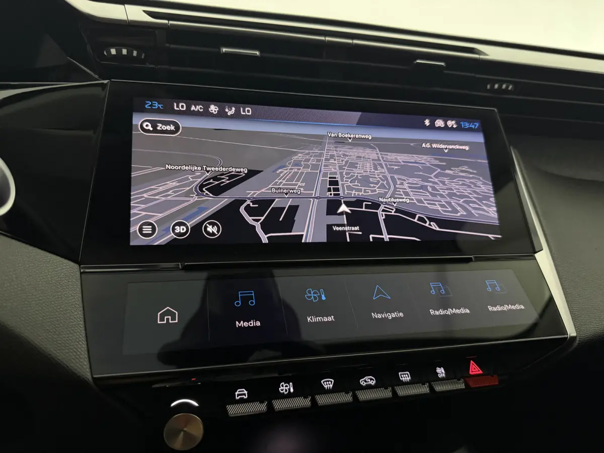 1.6 HYbrid Allure Pack Business | Camera | Virtual | Sfeer | Carplay | LED | Navi | Keyless