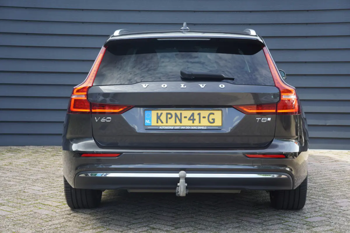 2.0 T8 Plug-in hybrid AWD Plus Bright - TREKHAAK - LEDER - FULL LED - CAMERA -