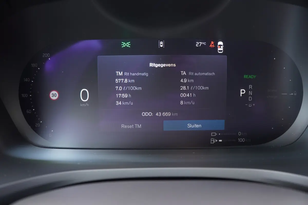 2.0 T8 Plug-in hybrid AWD Plus Bright - TREKHAAK - LEDER - FULL LED - CAMERA -