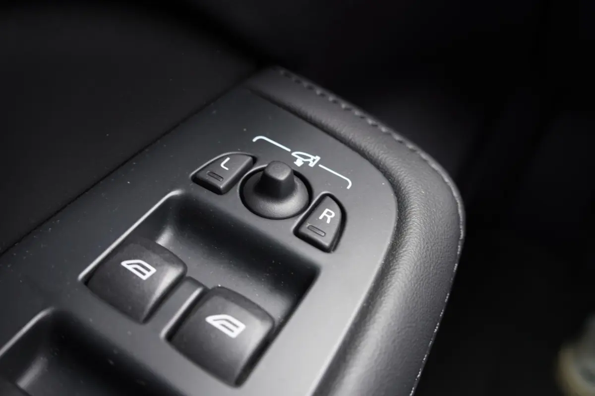 2.0 T8 Plug-in hybrid AWD Plus Bright - TREKHAAK - LEDER - FULL LED - CAMERA -