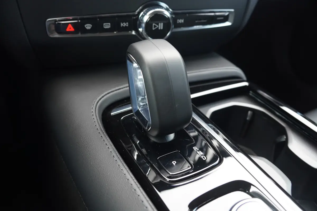 2.0 T8 Plug-in hybrid AWD Plus Bright - TREKHAAK - LEDER - FULL LED - CAMERA -