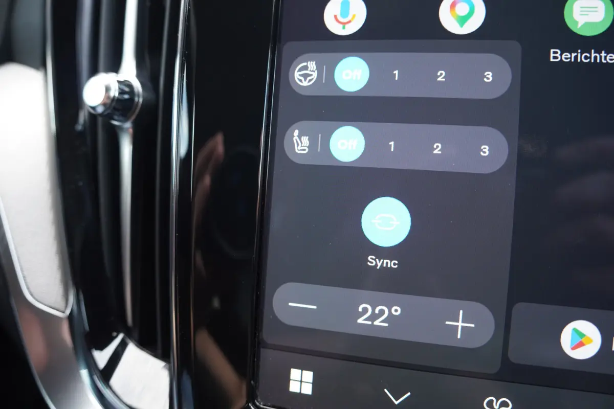 2.0 T8 Plug-in hybrid AWD Plus Bright - TREKHAAK - LEDER - FULL LED - CAMERA -