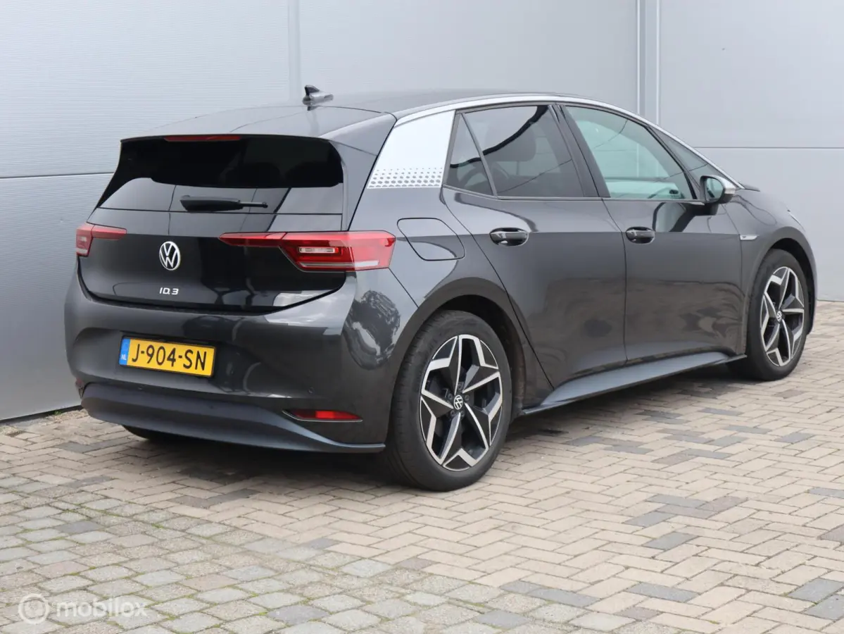 First Plus 58 kWh Camera Stoelverwarming Lane ACC CarPlay