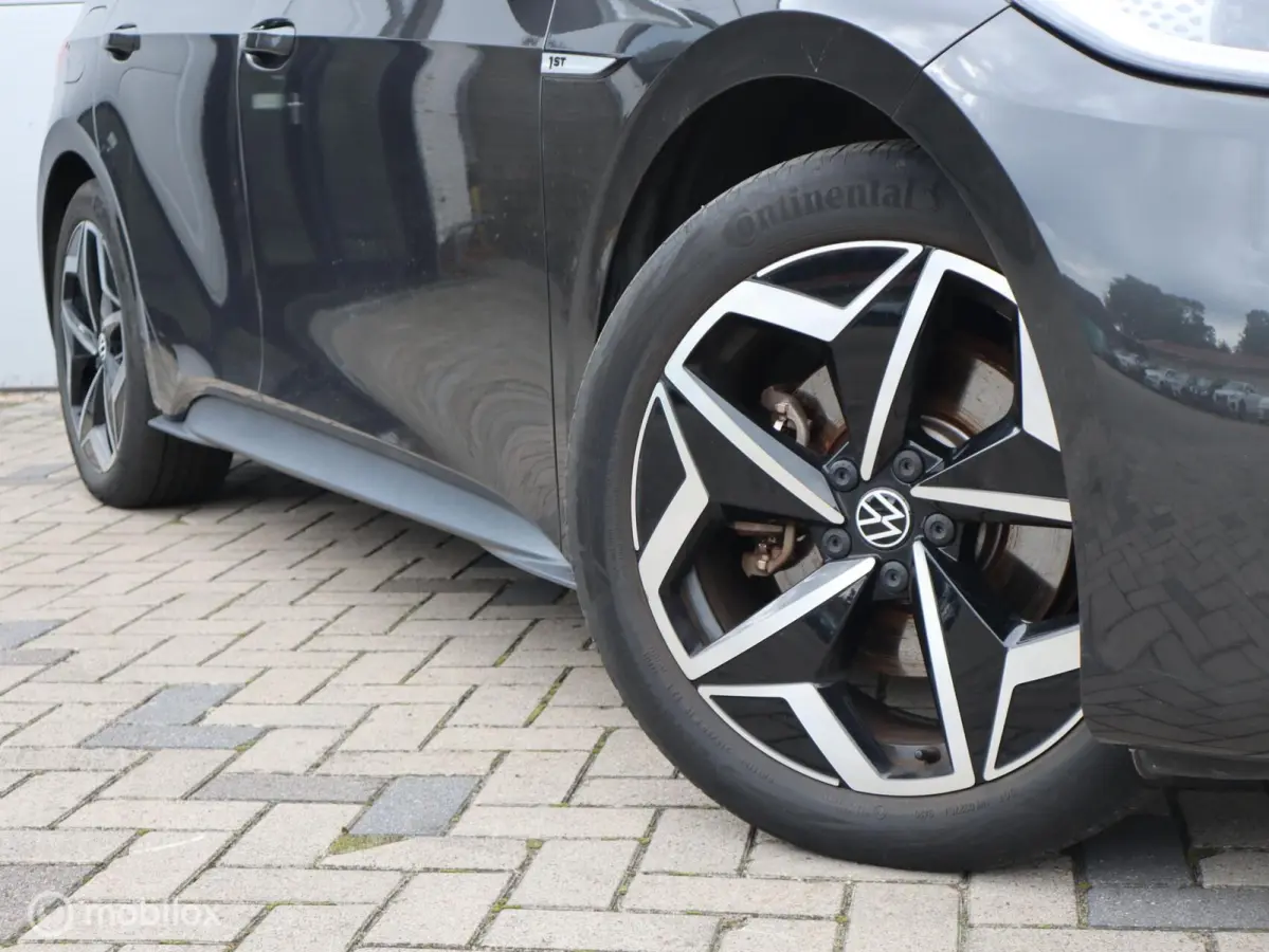 First Plus 58 kWh Camera Stoelverwarming Lane ACC CarPlay