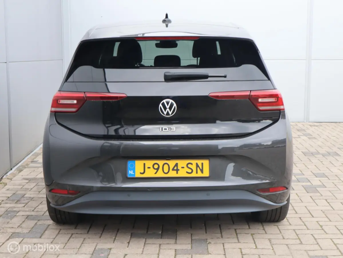 First Plus 58 kWh Camera Stoelverwarming Lane ACC CarPlay