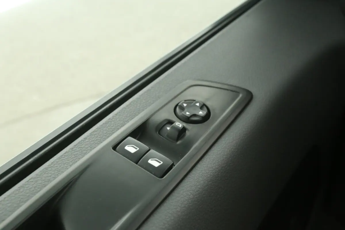 2.0 BlueHDI 145PK L2H1 | Automaat | Airco | Cruise | Camera | Carplay | Parkeersens.