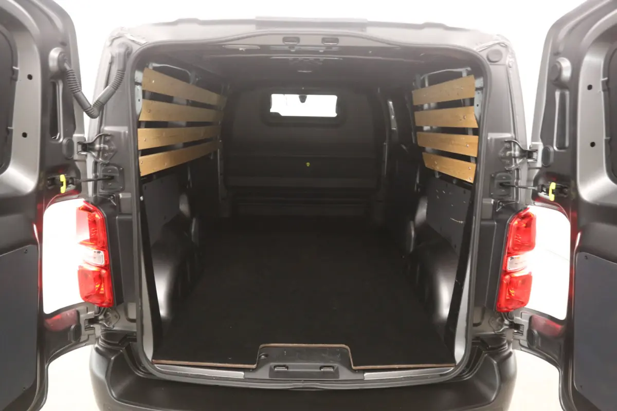 2.0 BlueHDI 145PK L2H1 | Automaat | Airco | Cruise | Camera | Carplay | Parkeersens.