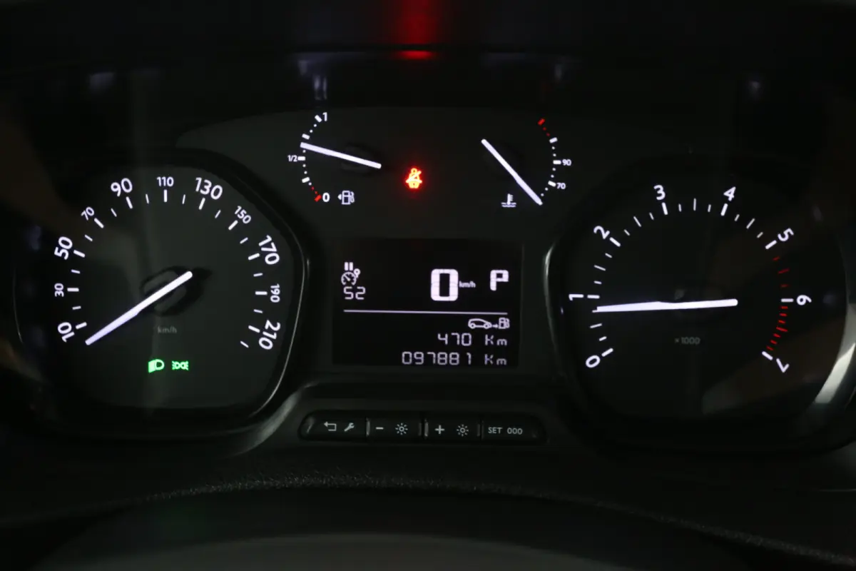 2.0 BlueHDI 145PK L2H1 | Automaat | Airco | Cruise | Camera | Carplay | Parkeersens.
