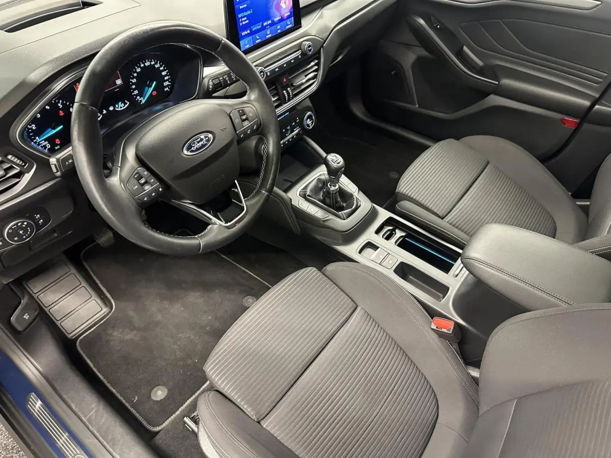 1.0 EcoBoost Titanium Business HEAD UP CARPLAY CAMERA CRUISE LM ECC NAVI.