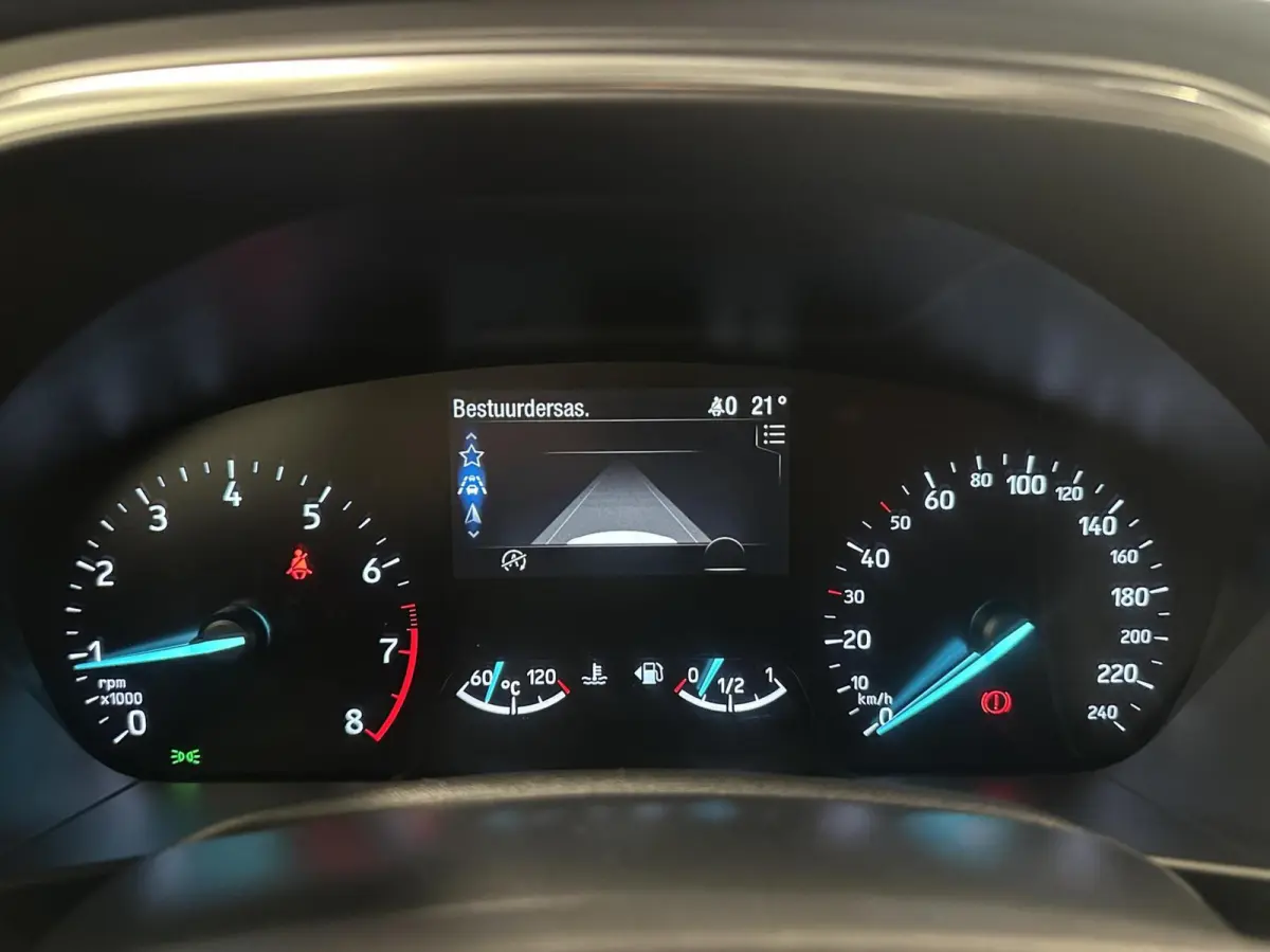 1.0 EcoBoost Titanium Business HEAD UP CARPLAY CAMERA CRUISE LM ECC NAVI.