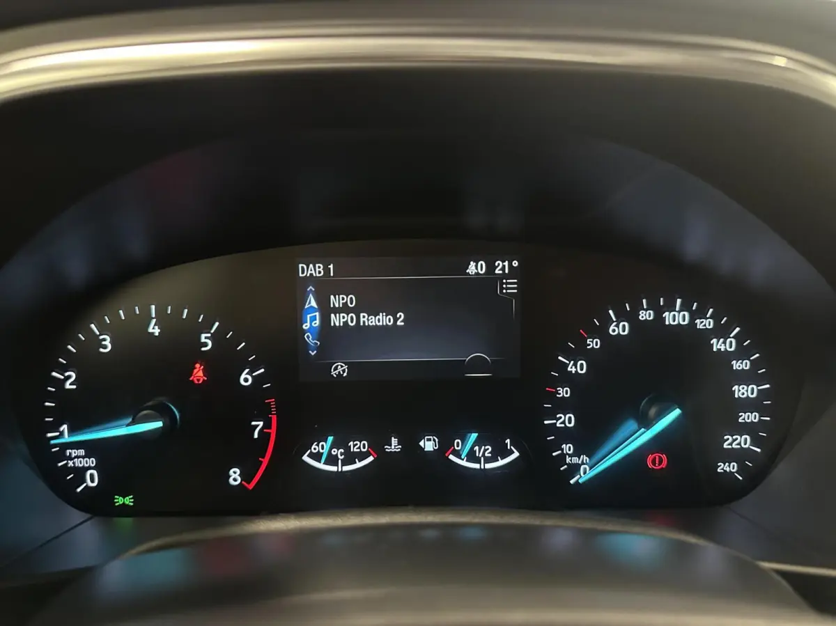 1.0 EcoBoost Titanium Business HEAD UP CARPLAY CAMERA CRUISE LM ECC NAVI.
