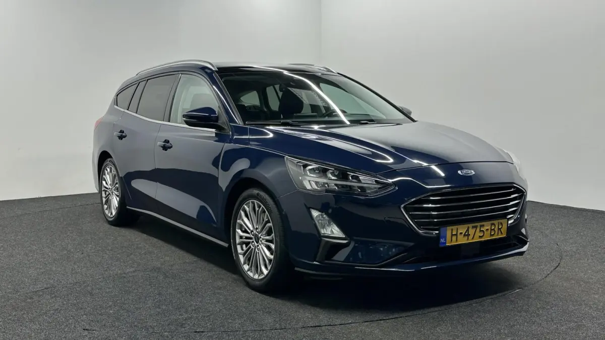 1.0 EcoBoost Titanium Business HEAD UP CARPLAY CAMERA CRUISE LM ECC NAVI.