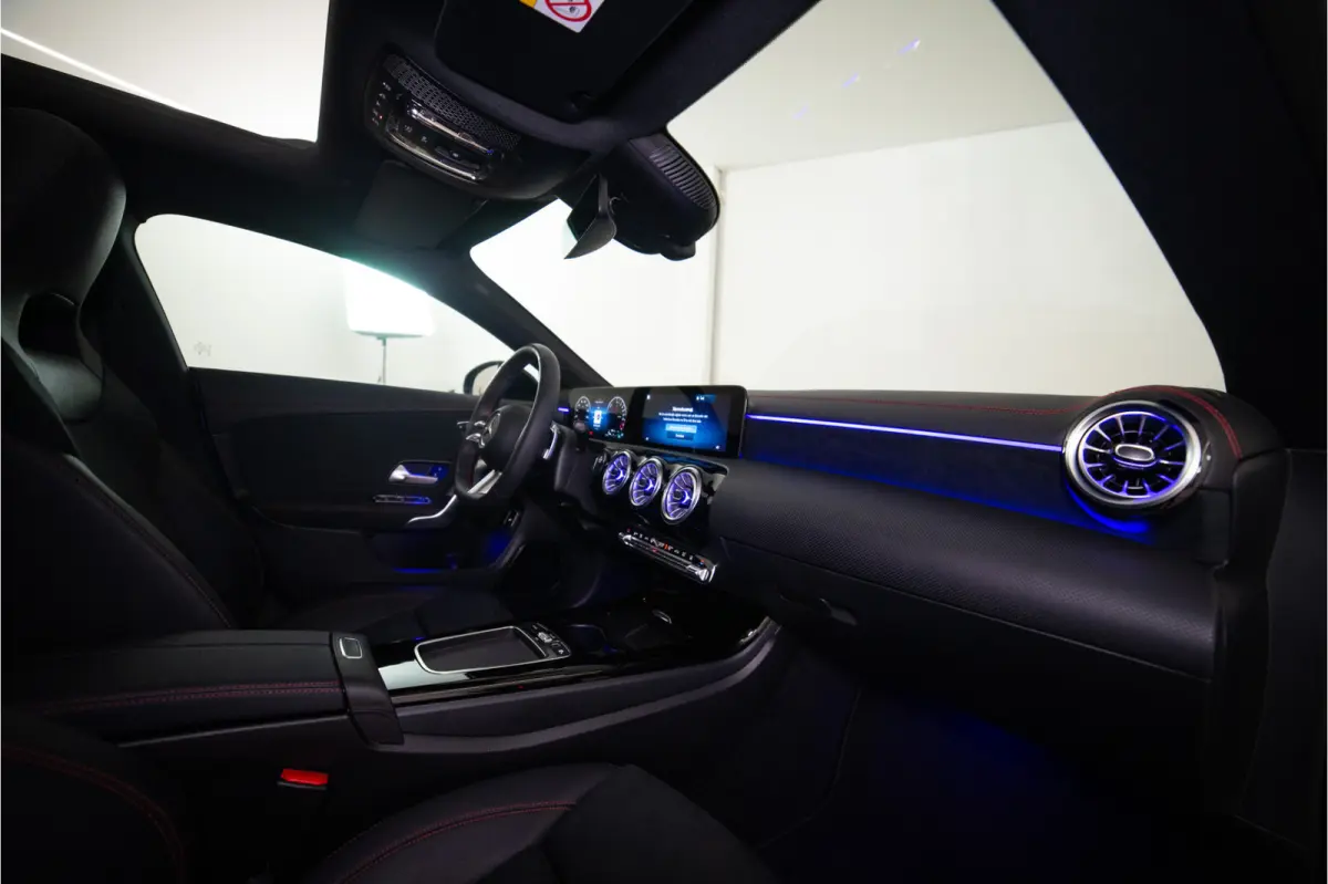 250 e Premium+ AMG 218PK | Pano | Sfeer | Trekhaak | Burmester | Keyless | VOL! Fabrieksgarantie