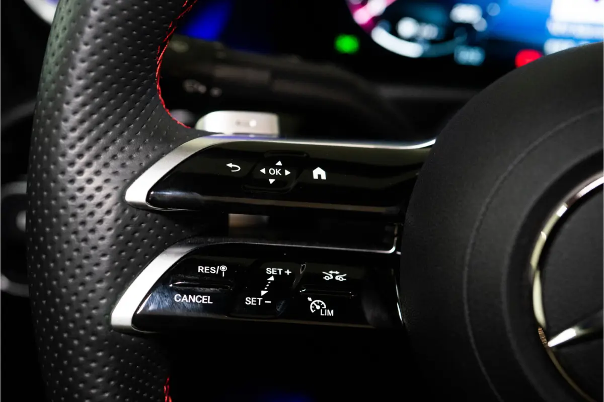 250 e Premium+ AMG 218PK | Pano | Sfeer | Trekhaak | Burmester | Keyless | VOL! Fabrieksgarantie