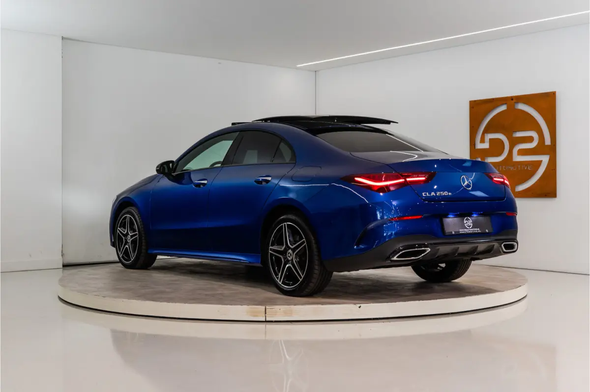 250 e Premium+ AMG 218PK | Pano | Sfeer | Trekhaak | Burmester | Keyless | VOL! Fabrieksgarantie