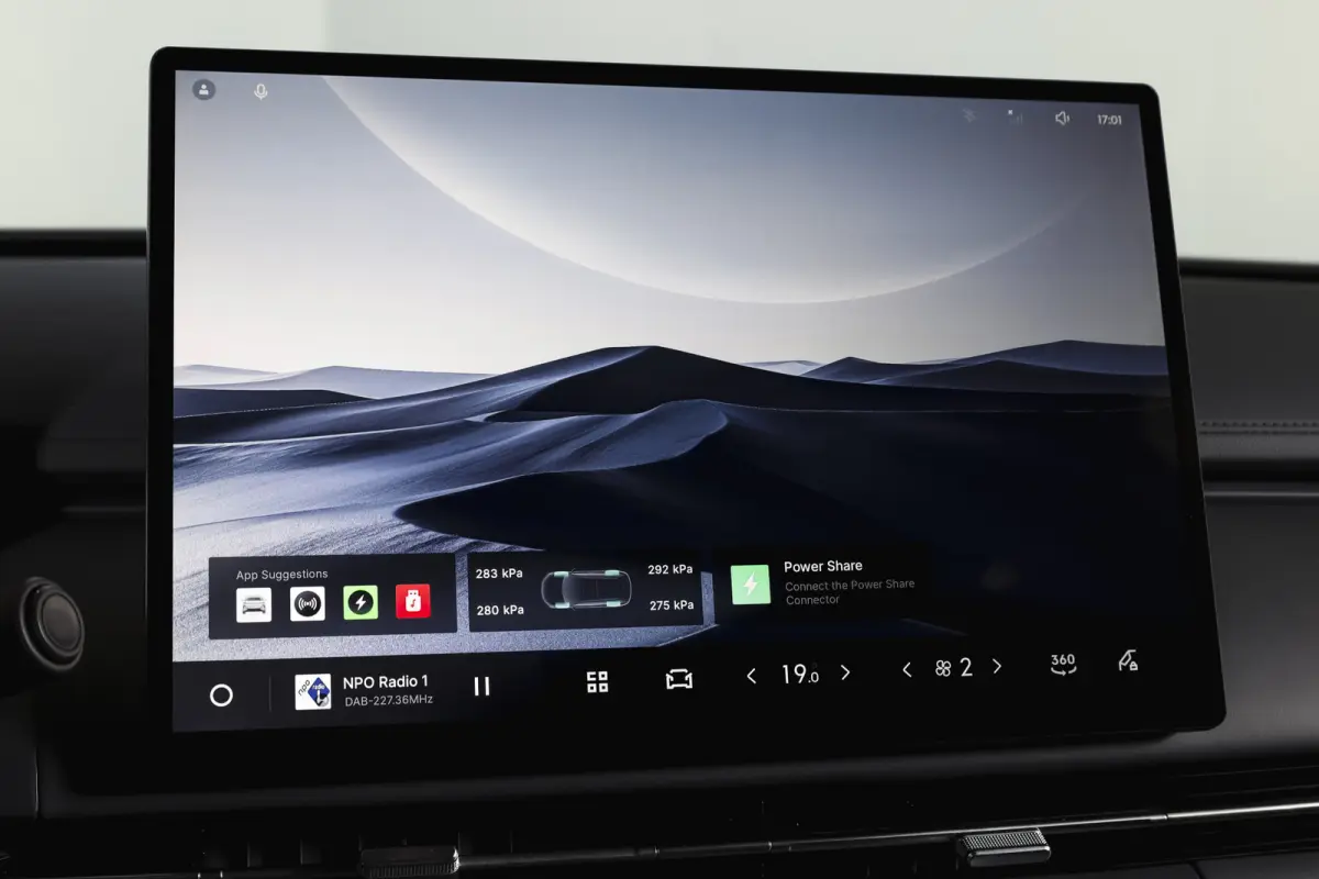 1.5 Pro PHEV | 83km Elektrisch | 360° Camera | Stoel-+Stuurverwarming | Adaptive Cruise | Leer | NAV+Carplay | 18" | 7540