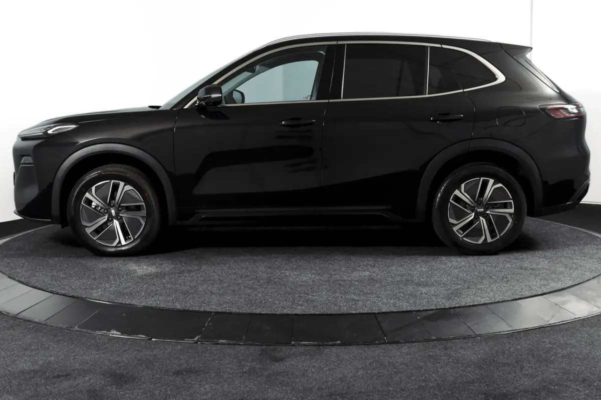 1.5 Pro PHEV | 83km Elektrisch | 360° Camera | Stoel-+Stuurverwarming | Adaptive Cruise | Leer | NAV+Carplay | 18" | 7540