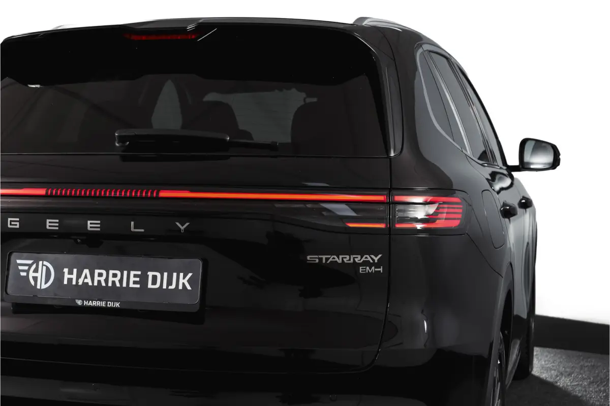 1.5 Pro PHEV | 83km Elektrisch | 360° Camera | Stoel-+Stuurverwarming | Adaptive Cruise | Leer | NAV+Carplay | 18" | 7540