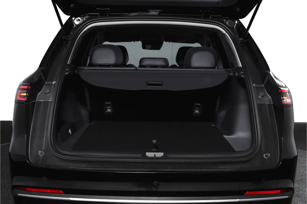 1.5 Pro PHEV | 83km Elektrisch | 360° Camera | Stoel-+Stuurverwarming | Adaptive Cruise | Leer | NAV+Carplay | 18" | 7540