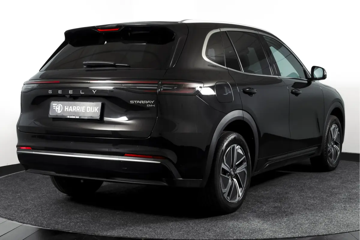 1.5 Pro PHEV | 83km Elektrisch | 360° Camera | Stoel-+Stuurverwarming | Adaptive Cruise | Leer | NAV+Carplay | 18" | 7540