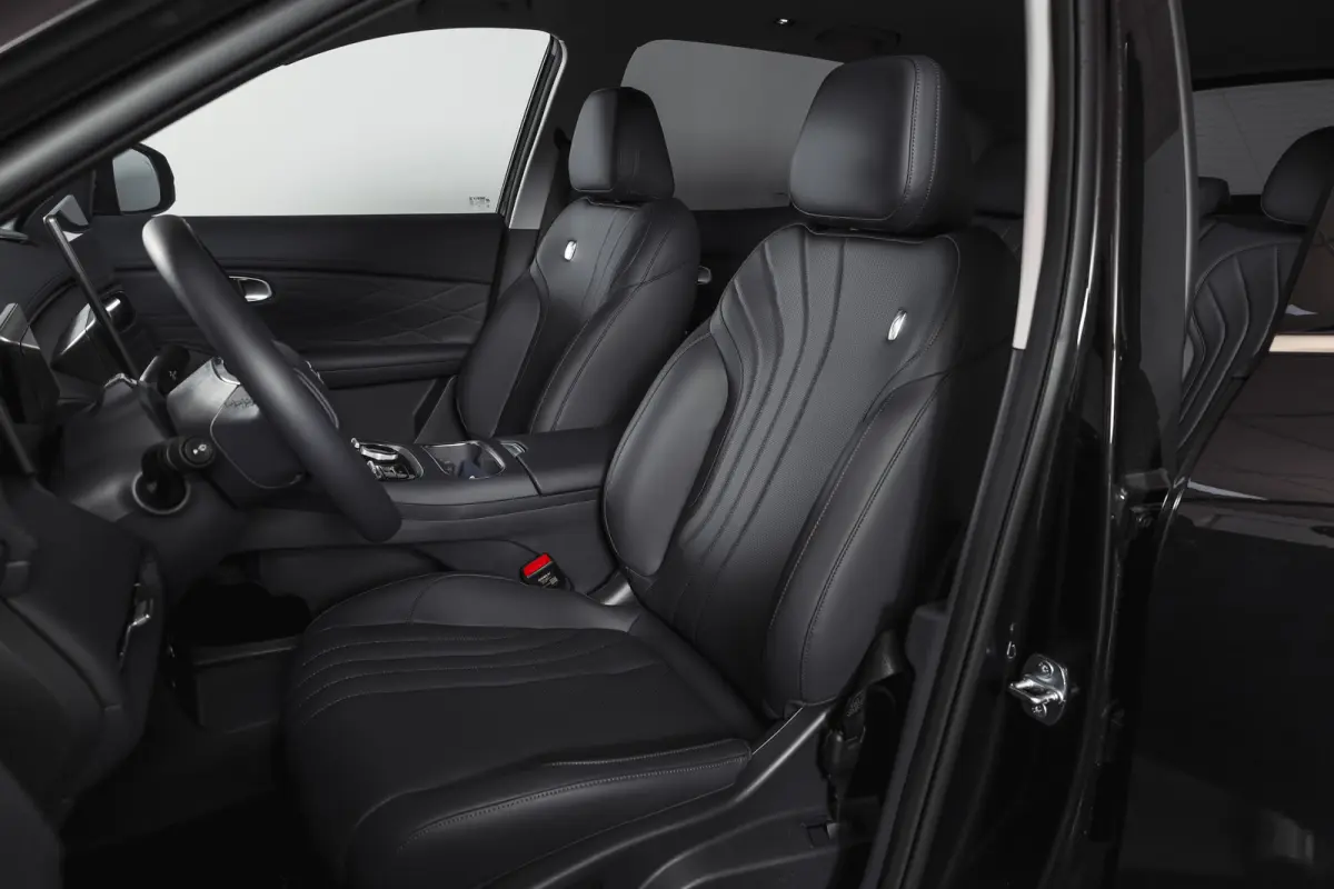 1.5 Pro PHEV | 83km Elektrisch | 360° Camera | Stoel-+Stuurverwarming | Adaptive Cruise | Leer | NAV+Carplay | 18" | 7540