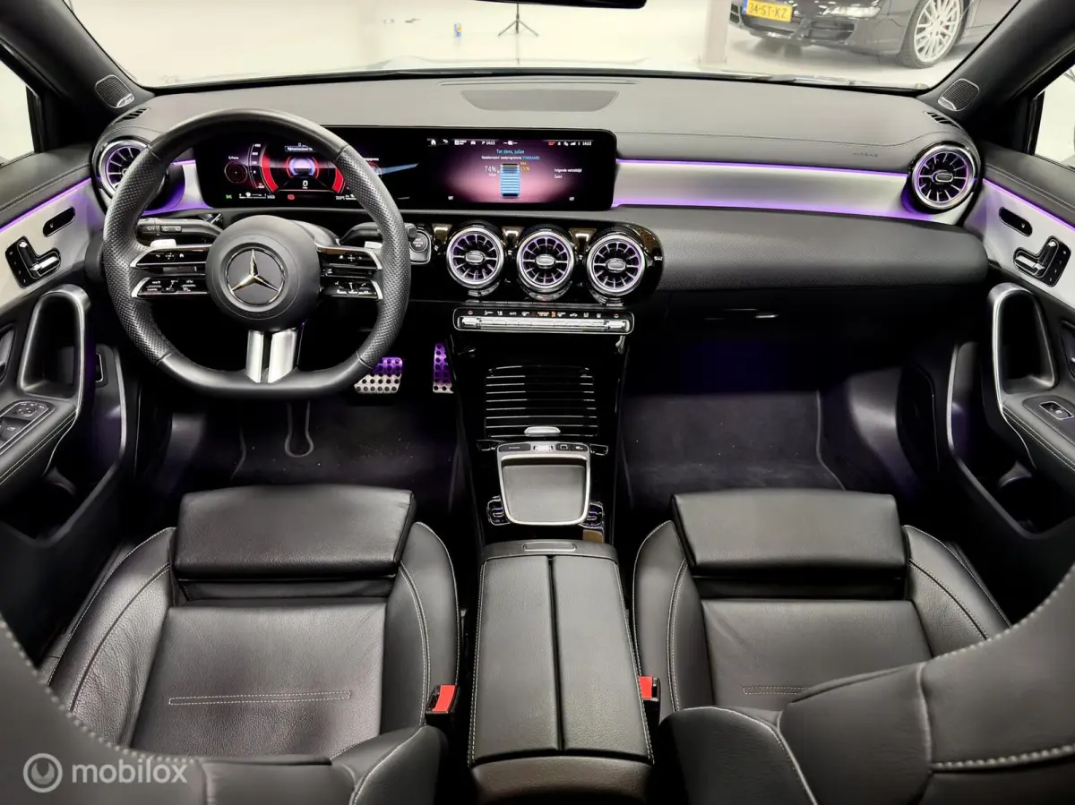 250e AMG | Pano | Burmester | Memory | Beam | 360+ | Vol. Leer | 19" | Stoel- & stuurverwarming | Dodehoek | Fingerprint | 2 jr fabrieksgarantie | ACC | Keyless | Sfeer | 218 PK