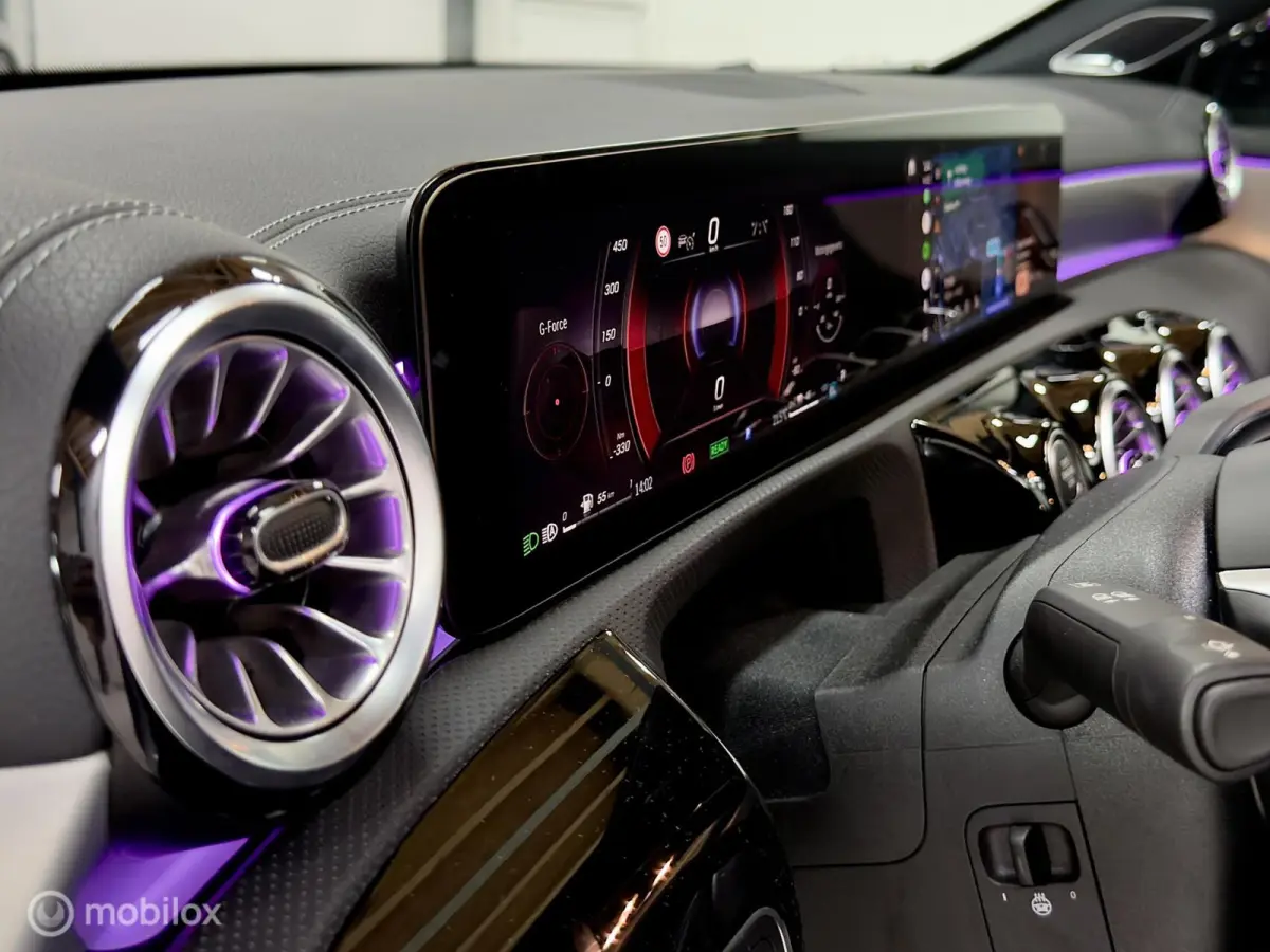 250e AMG | Pano | Burmester | Memory | Beam | 360+ | Vol. Leer | 19" | Stoel- & stuurverwarming | Dodehoek | Fingerprint | 2 jr fabrieksgarantie | ACC | Keyless | Sfeer | 218 PK
