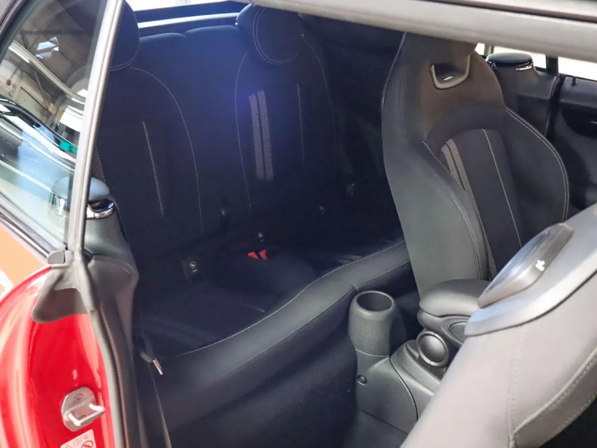 2.0 S 192pk AUT | LED Koplampen | Navigatie | 17" Velgen