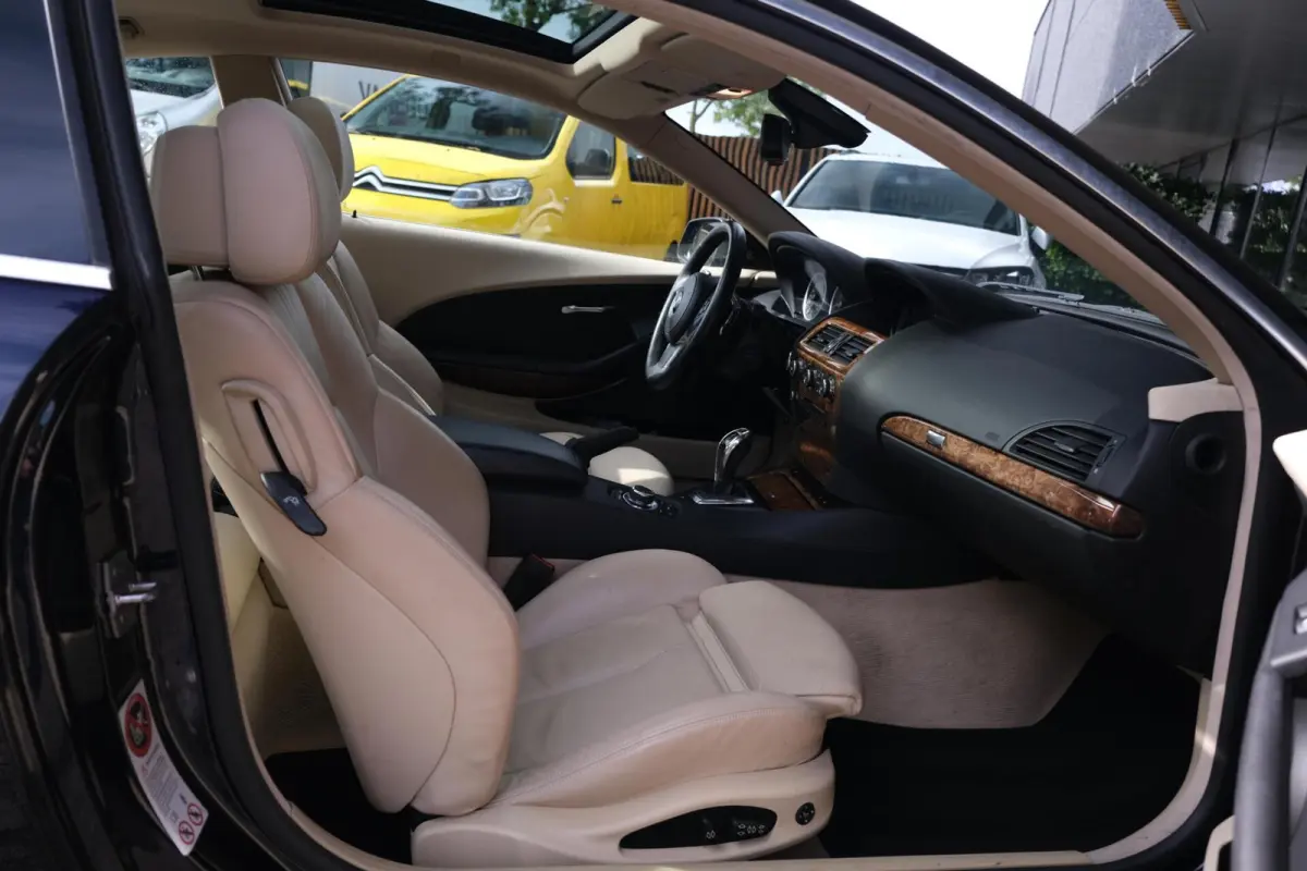 650i High Executive|Rijklaar!|Pano|367pk!|Youngtimer|Stoelverwarming|Xenon|Keyless|Schuif/-kanteldak|8-CIL|