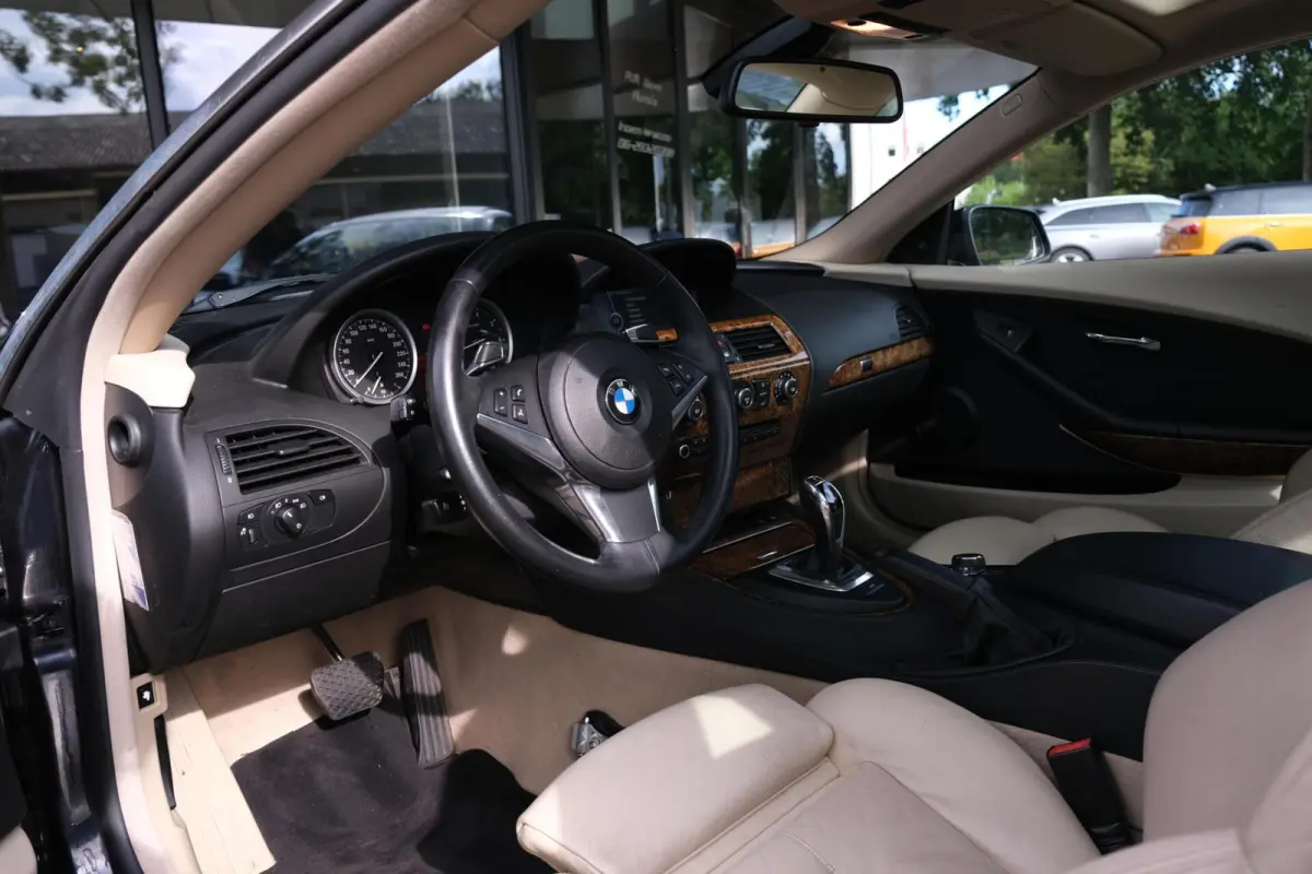 650i High Executive|Rijklaar!|Pano|367pk!|Youngtimer|Stoelverwarming|Xenon|Keyless|Schuif/-kanteldak|8-CIL|