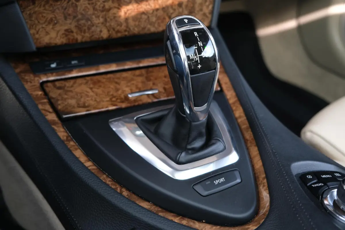 650i High Executive|Rijklaar!|Pano|367pk!|Youngtimer|Stoelverwarming|Xenon|Keyless|Schuif/-kanteldak|8-CIL|