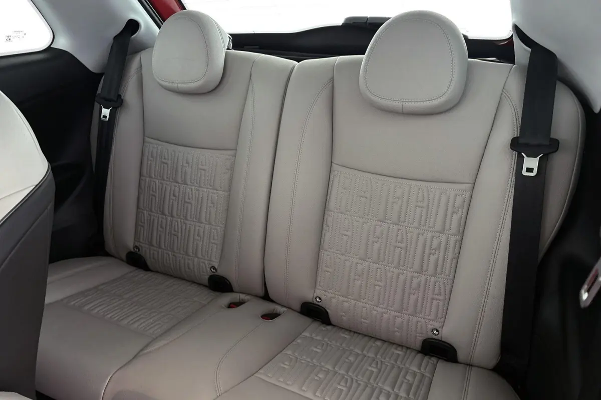 La Prima 42 kWh Pano Leder Stoelverwarming JBL Camera Apple CarPlay