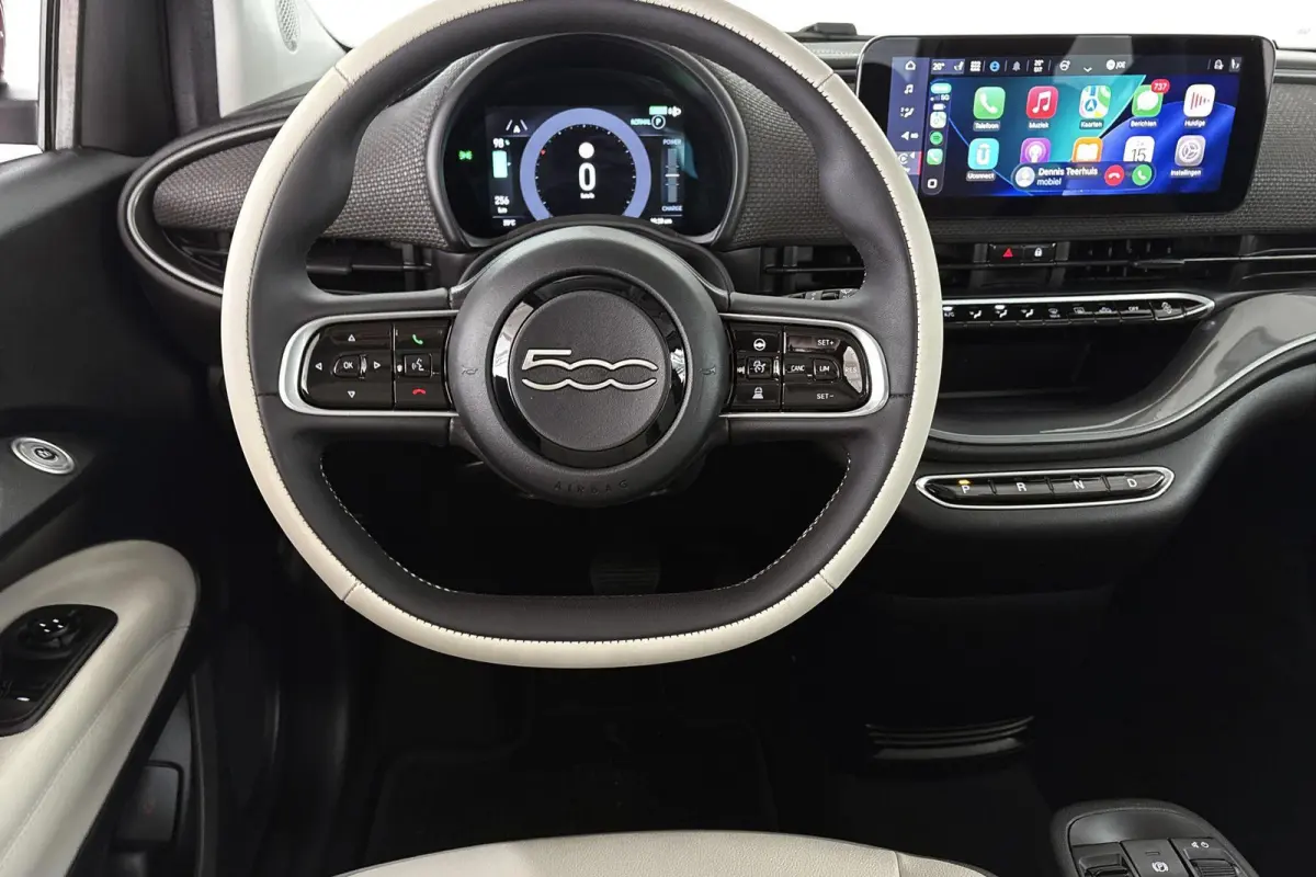 La Prima 42 kWh Pano Leder Stoelverwarming JBL Camera Apple CarPlay
